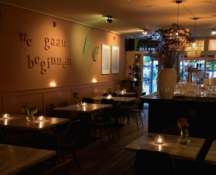 Warm interieur van Café We Gaan Beginnen